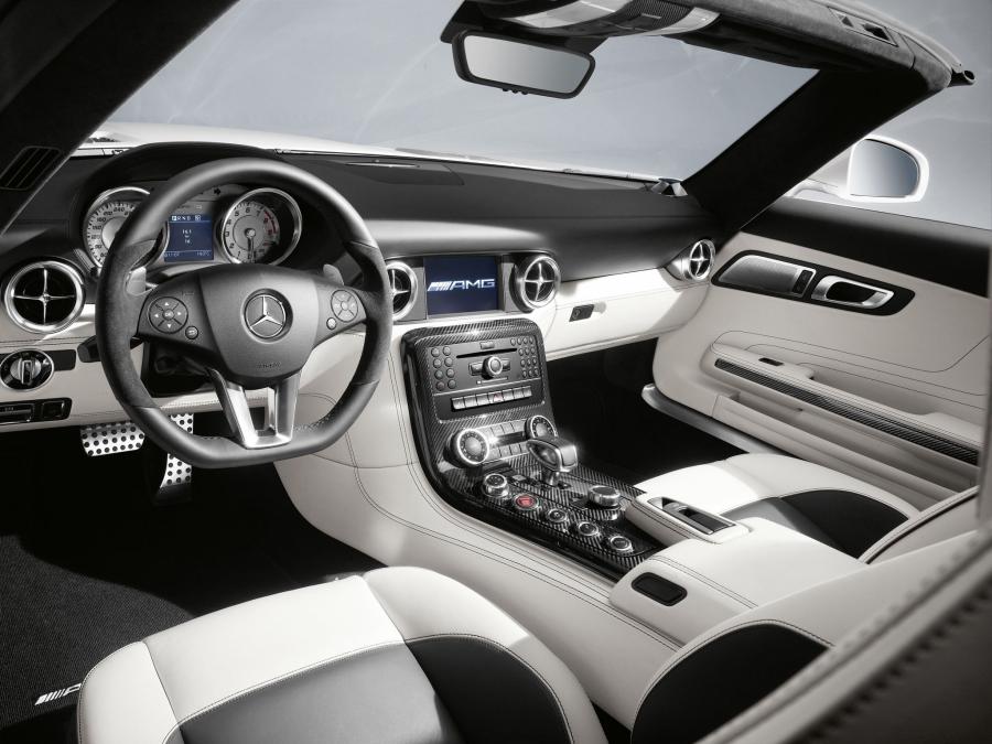  Mercedes-Benz SLS AMG Roadster 2011 года  (фото 175 из 183)